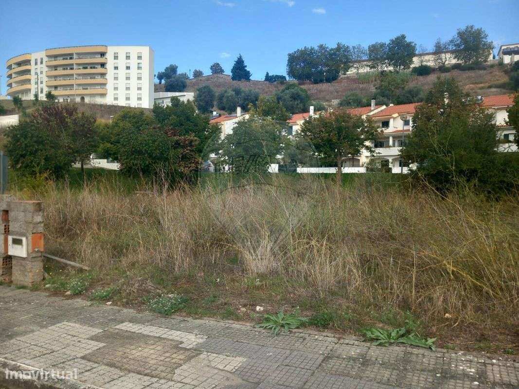 Terreno  para venda - Grande imagem: 2/5