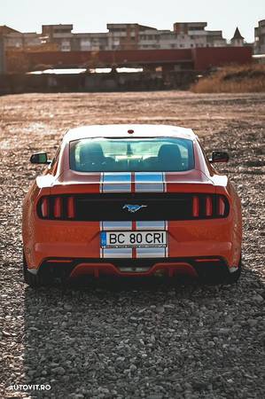 Ford Mustang 2.3 EcoBoost Aut. - 5