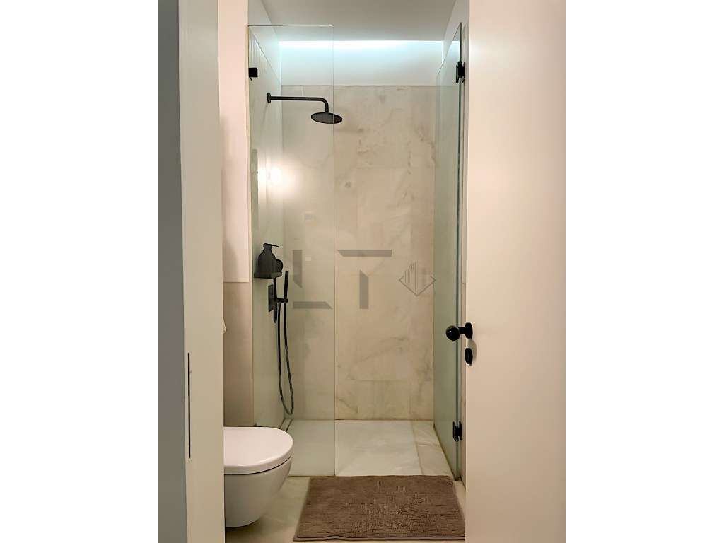 Apartamento T3+1 com Jardim Privado no Palácio Vila Garcia para Ven...-22