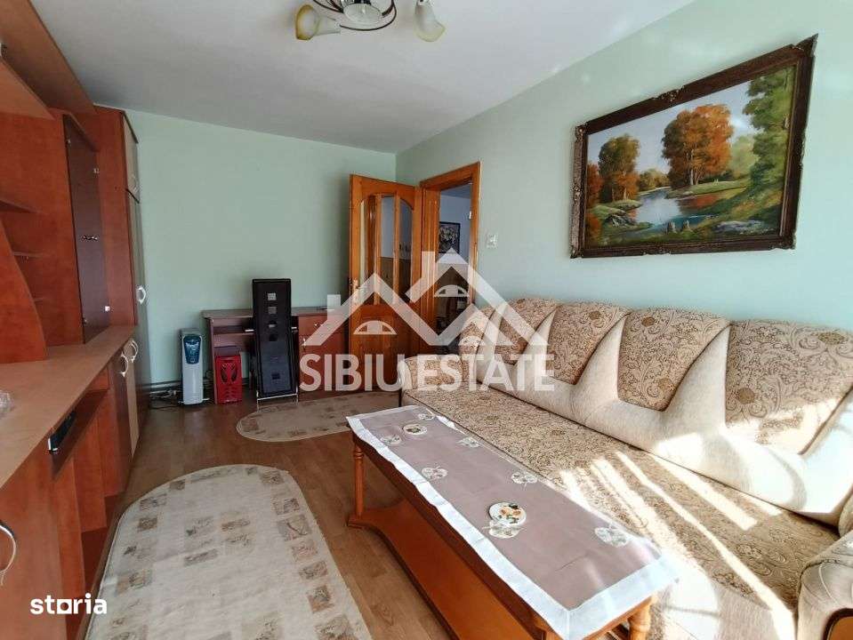 Apartament de vanzare cu 3 camere, decomandat -55 mp. balcon, pivnita - Imagine principală: 2/20