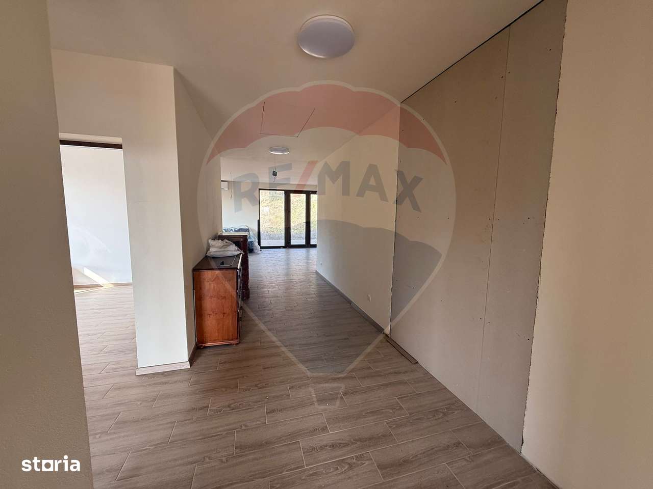 De vânzare Casă nouă cu 4 camere, teren 1190 mp Cartier Podgoria-12