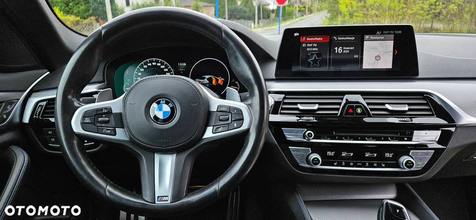 BMW Seria 5 520d M Sport - 18