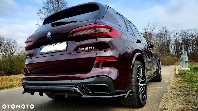 BMW X5 M M50i - 2