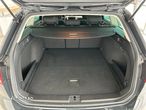 Volkswagen Passat Variant 2.0 TDI DSG 4Motion Comfortline - 19