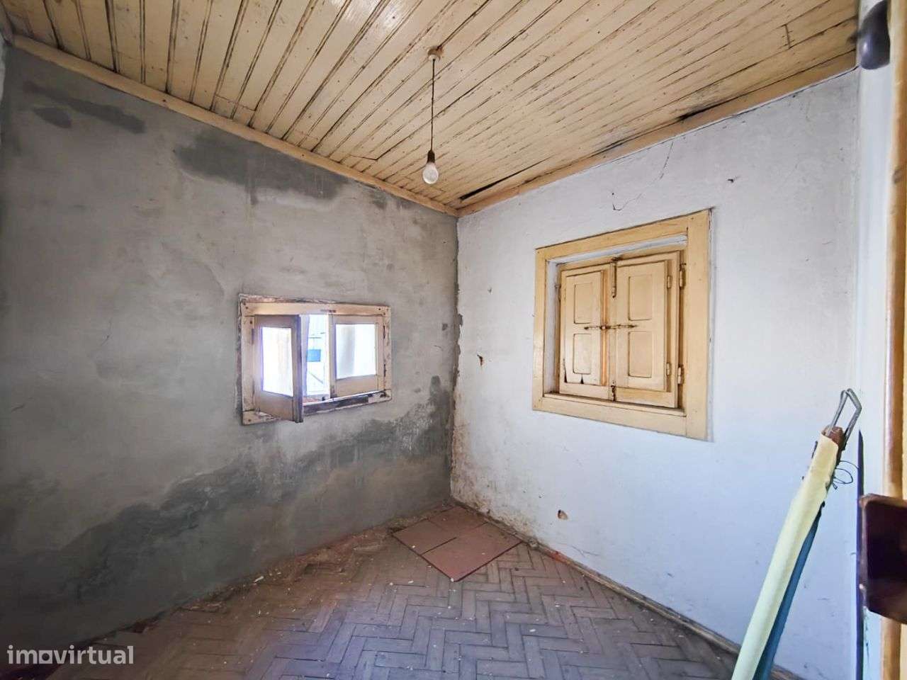 Prédio para comércio no rés-do-chão - Grande imagem: 4/15