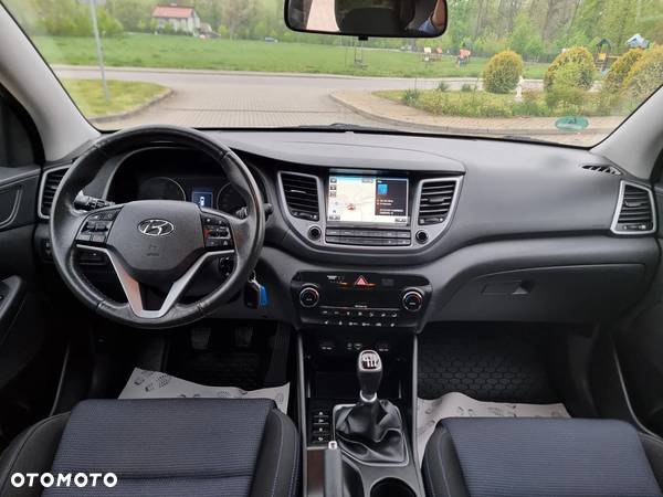 Hyundai Tucson blue 1.6 GDi 2WD Navi - 19