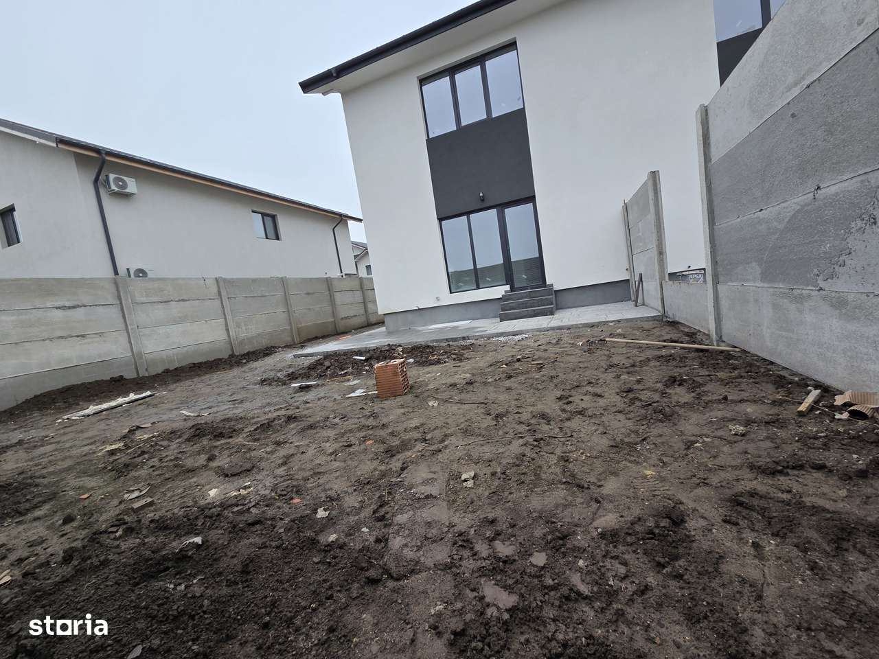 Casă 3 camere luminoasa bucătărie închisă, parcare COMISION 0 - Imagine principală: 4/19