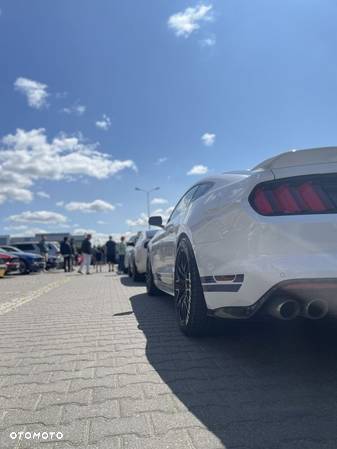 Ford Mustang 5.0 V8 GT - 8