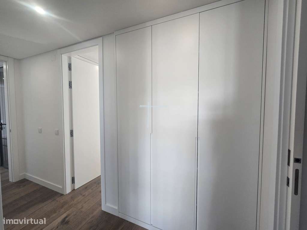 Apartamento T3, com varanda, arrecadação e parqueamento - Quinta do...-25