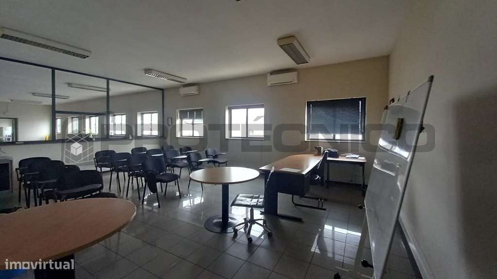 Armazém Inustrial – ZI Oiã-11