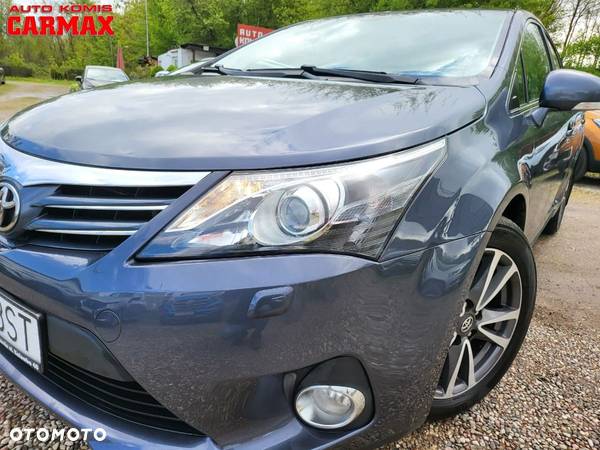 Toyota Avensis 2.0 D-4D Premium - 3