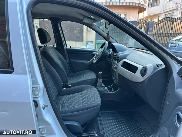 Dacia Logan 1.4 MPI Preference - 11