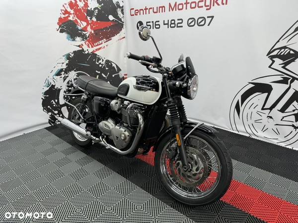 Triumph Bonneville - 3