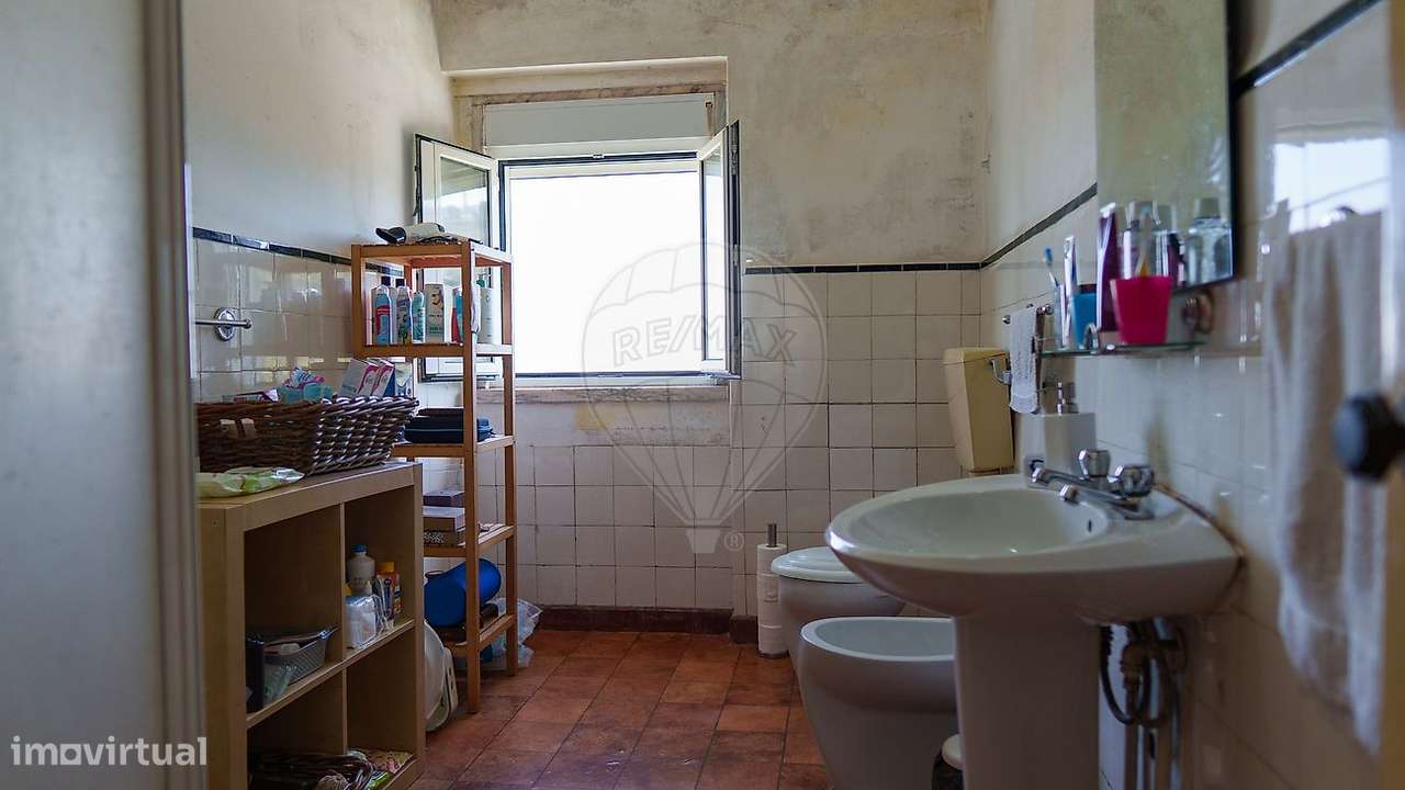 Moradia T4 para venda-30