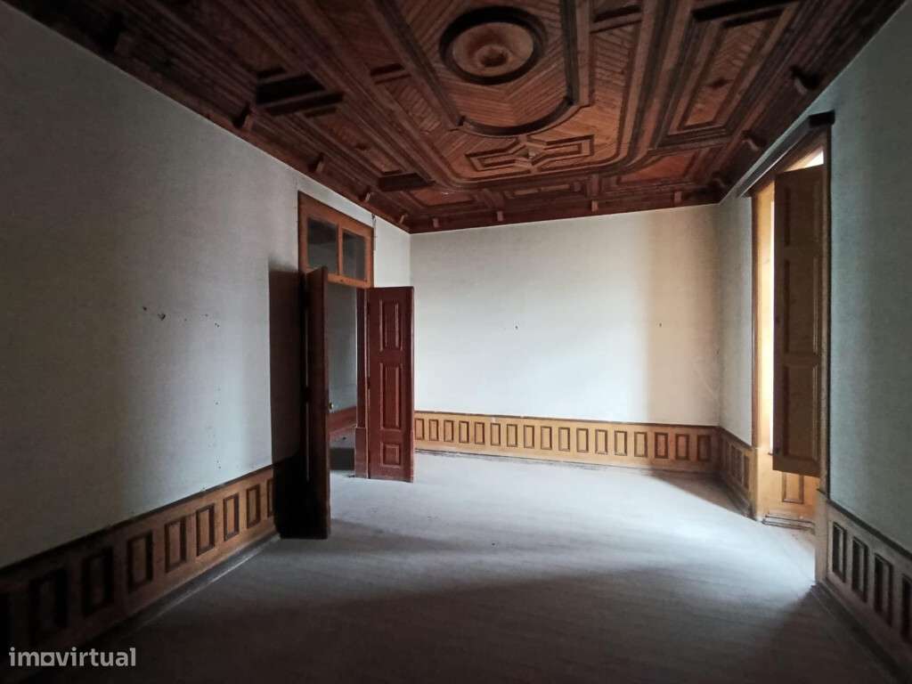 Moradia M5 com terreno em zona de Santa Apolónia, Coimbra - Grande imagem: 3/19