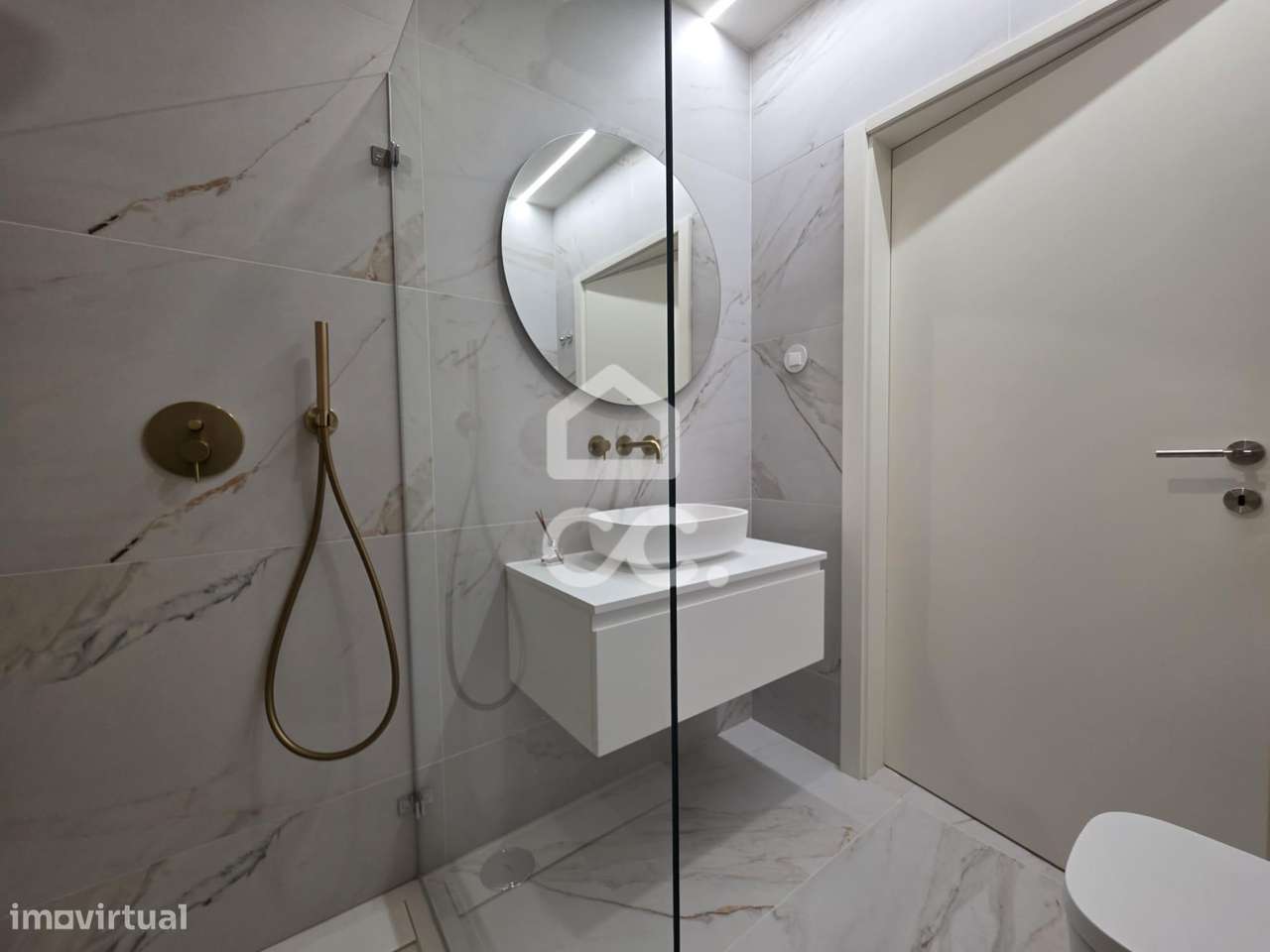 Apartamento T3 de Design Exclusivo no Coração da Baixa de Setúbal-28