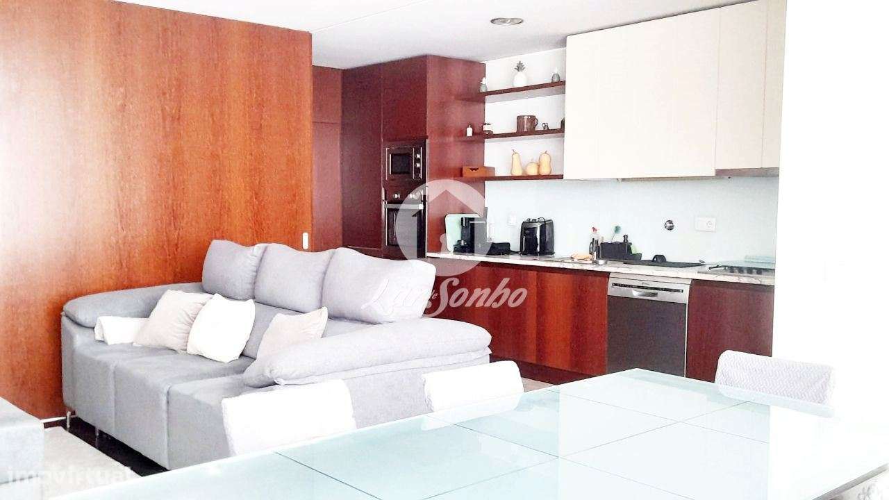 Apartamento T2 com garagem fechada na Póvoa de Varzim - Grande imagem: 2/27