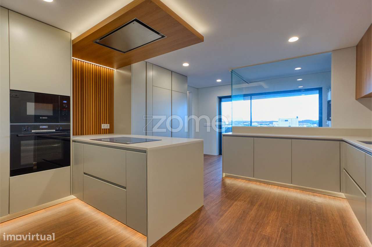 Apartamento Novo T4 Duplex De Luxo Na Trofa
