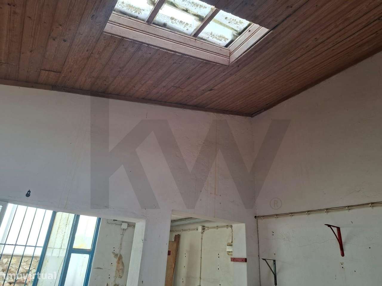 Oportunidade Única perto da praia em Sagres – Espaço Comercial-2