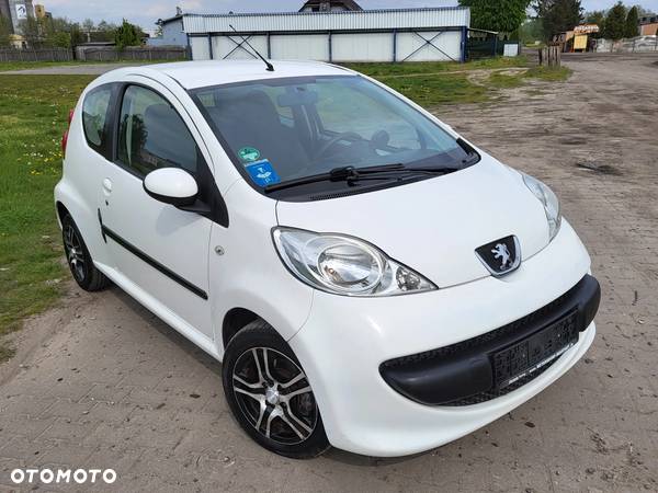 Peugeot 107 1.0 Active - 17