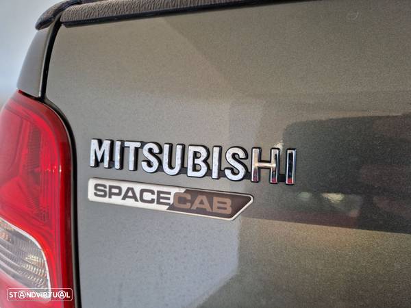 Mitsubishi L200 2.4 DI-D CD Sport Space Cab Strakar 4WD - 12
