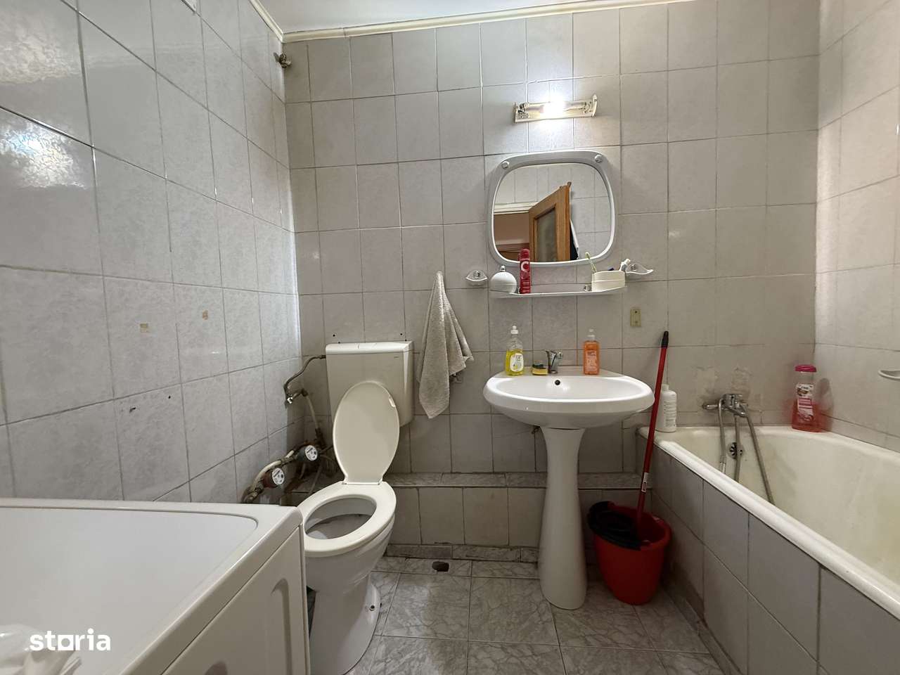 Apartament 2 camere 53,5 mp etaj 6 strada Moinesti- drumul taberei-5
