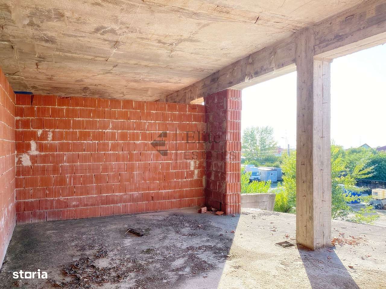 6 apartamente la rosu de vanzare in Episcopia Bihor - Imagine principală: 3/7