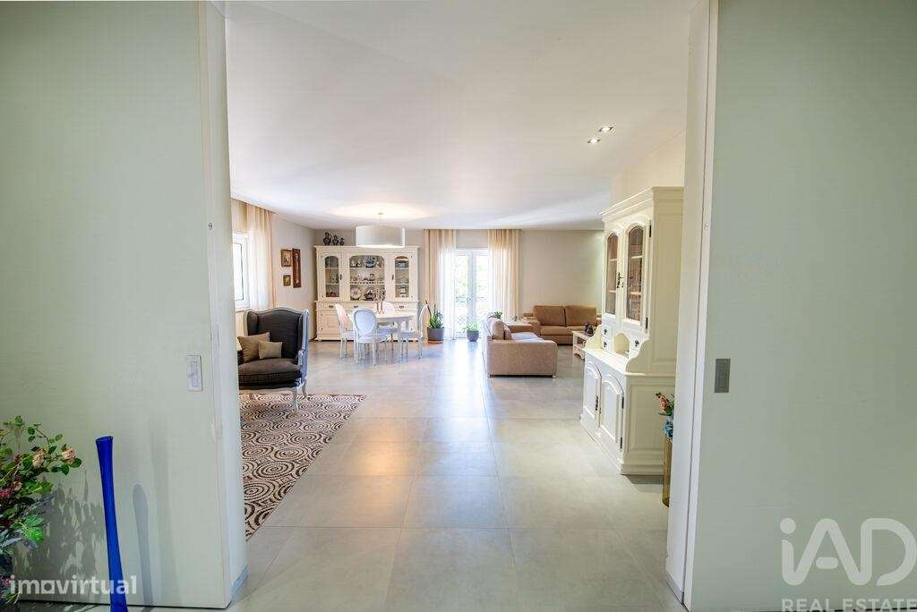 Casa / Villa T4 em Sá de 330,00 m2 - Grande imagem: 5/25