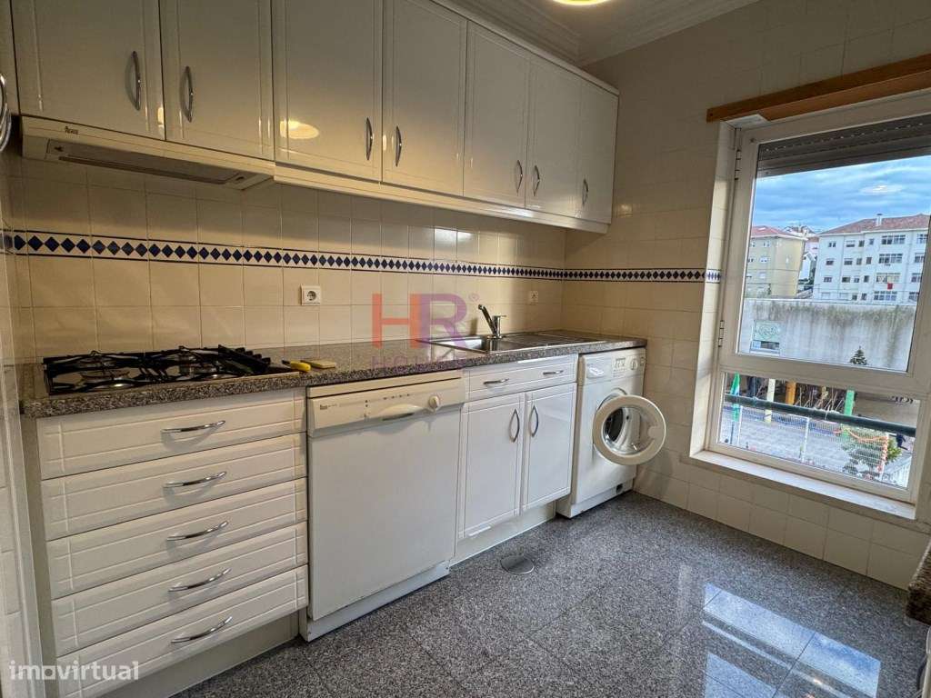 Apartamento T2 com garagem e arrecadação em Celas, Coimbra. Excelen...-4