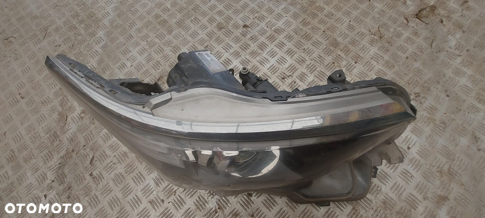 TOYOTA AURIS II 2 LIFT LAMPA PRAWY PRZÓD 81110-02K30 - 5