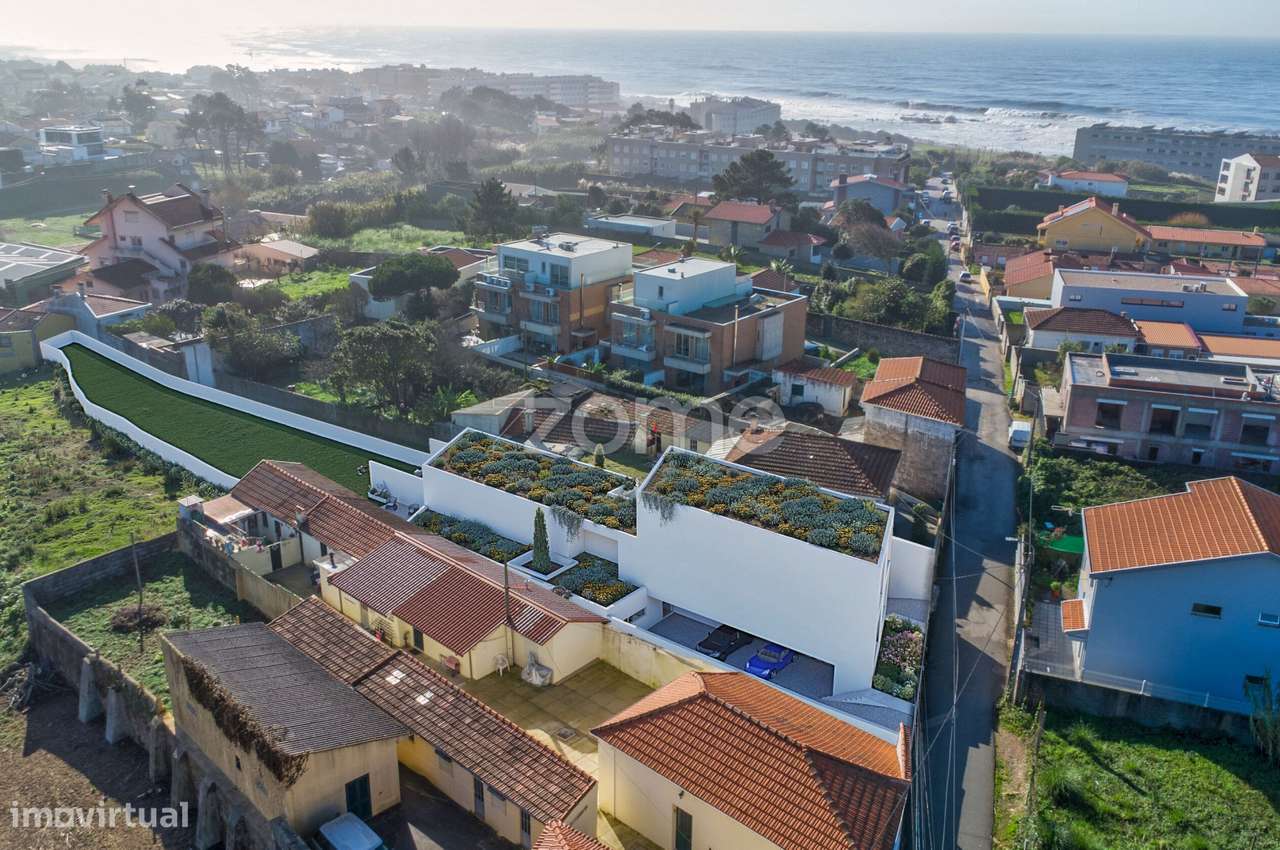 Terreno e ruína com 1.234 m2 com PIP para 2 moradias - Canidelo, VNG - Grande imagem: 3/34