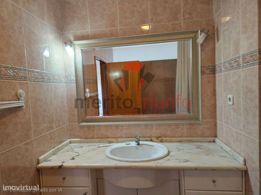 Oferta da escritura e Registo - Ap. T3 - Vila das Aves-29