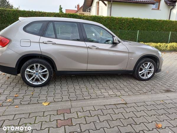 BMW X1 sDrive18d - 37