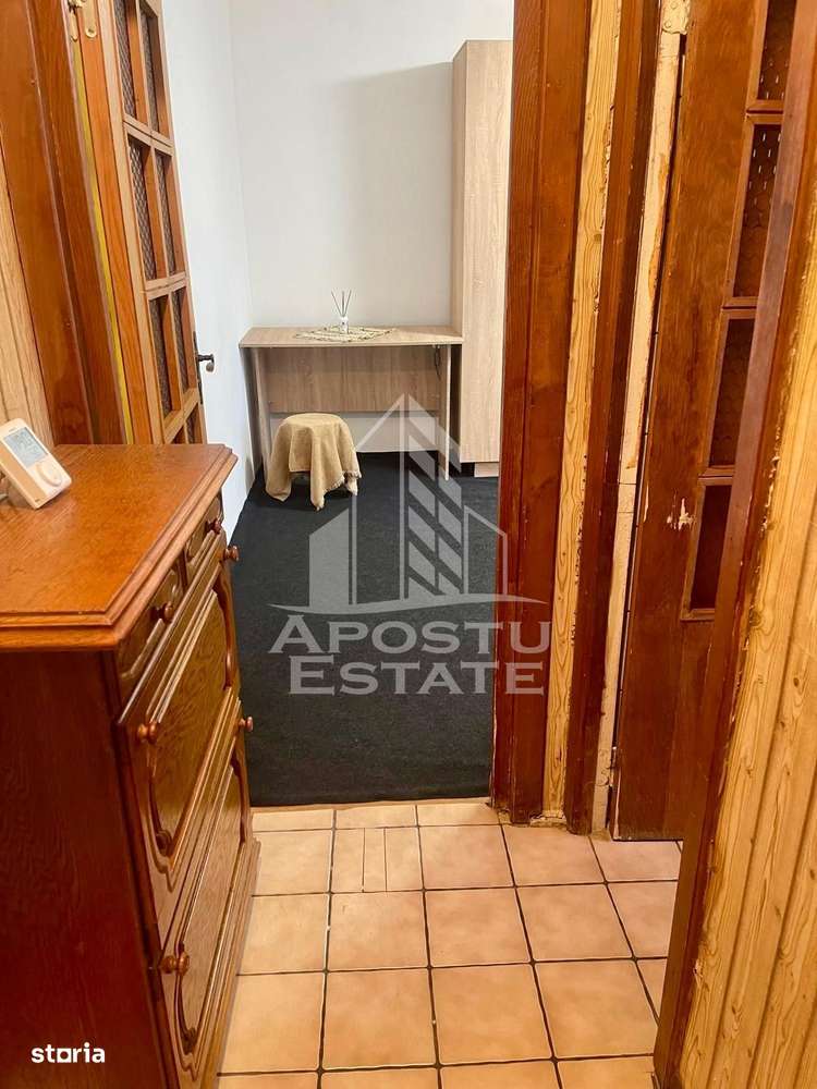 Apartament cu 1 camera, decomandat, zona Complex studentesc - Imagine principală: 5/9