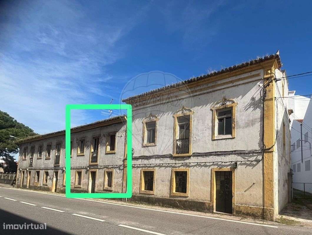 Moradia T8 para venda - Grande imagem: 2/13