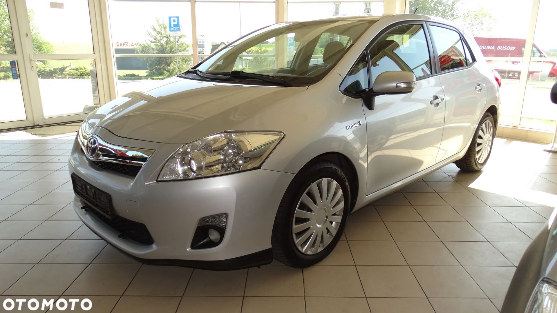 Toyota Auris 1.8 VVT-i Hybrid Automatik Comfort - 1