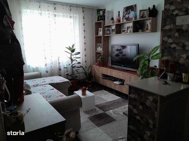 Vanzari imobiliare - Imagine principală: 4/4