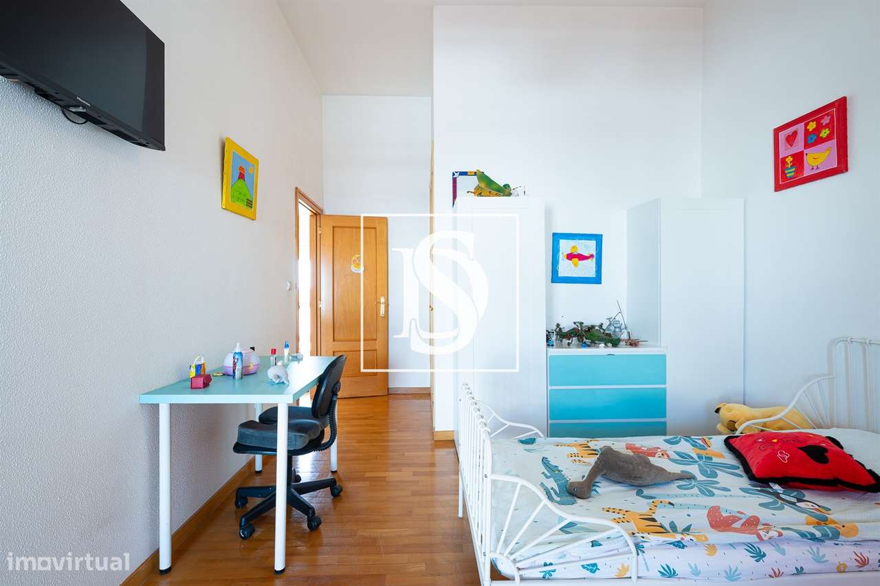 MAGNIFICO T4 DUPLEX URBANIZAÇÃO FONTE DA PRATA-42