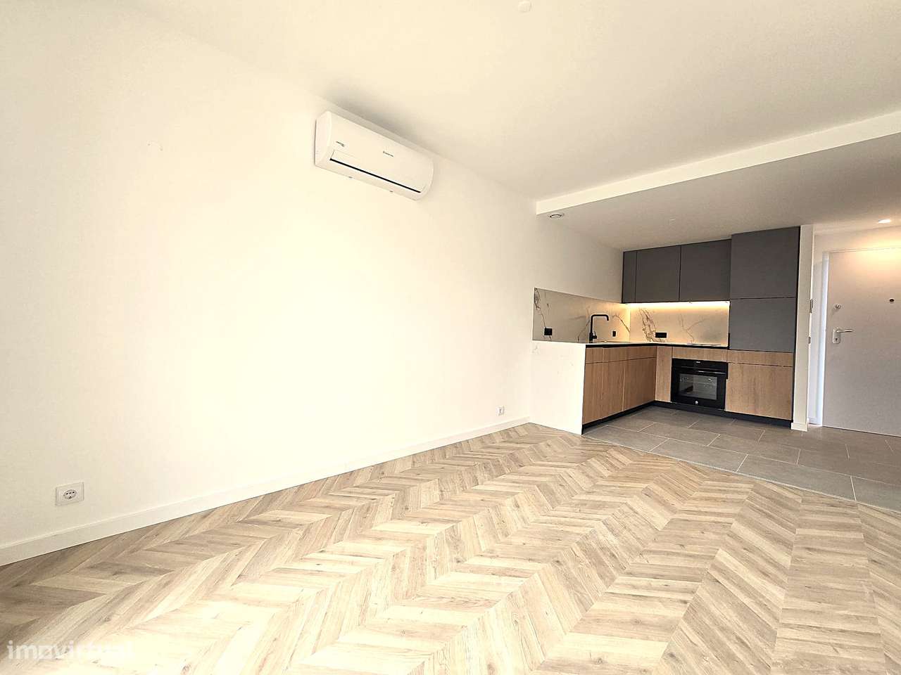 Apartamento T1 Novo || Empreendimento Olarias || Leiria - Grande imagem: 2/17