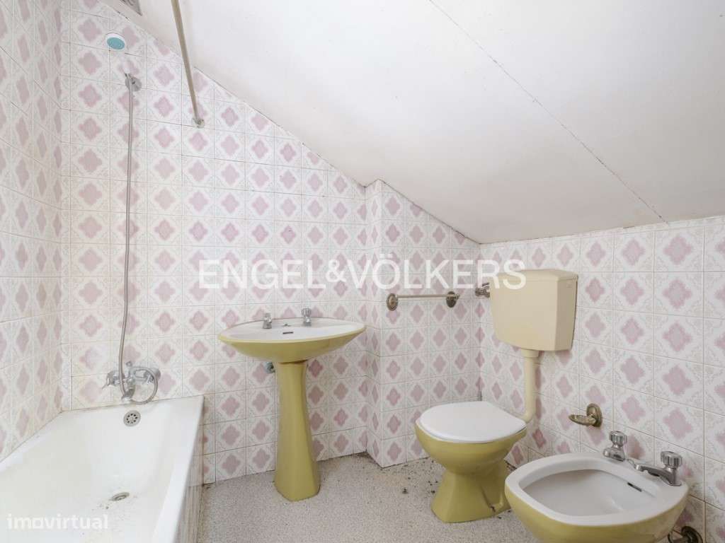 Prédio com projeto aprovado em Campolide - Grande imagem: 5/26