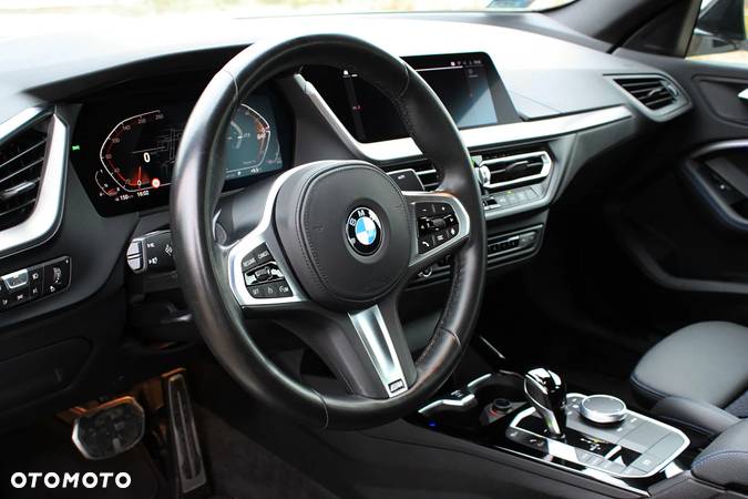 BMW Seria 2 218i M Sport - 4