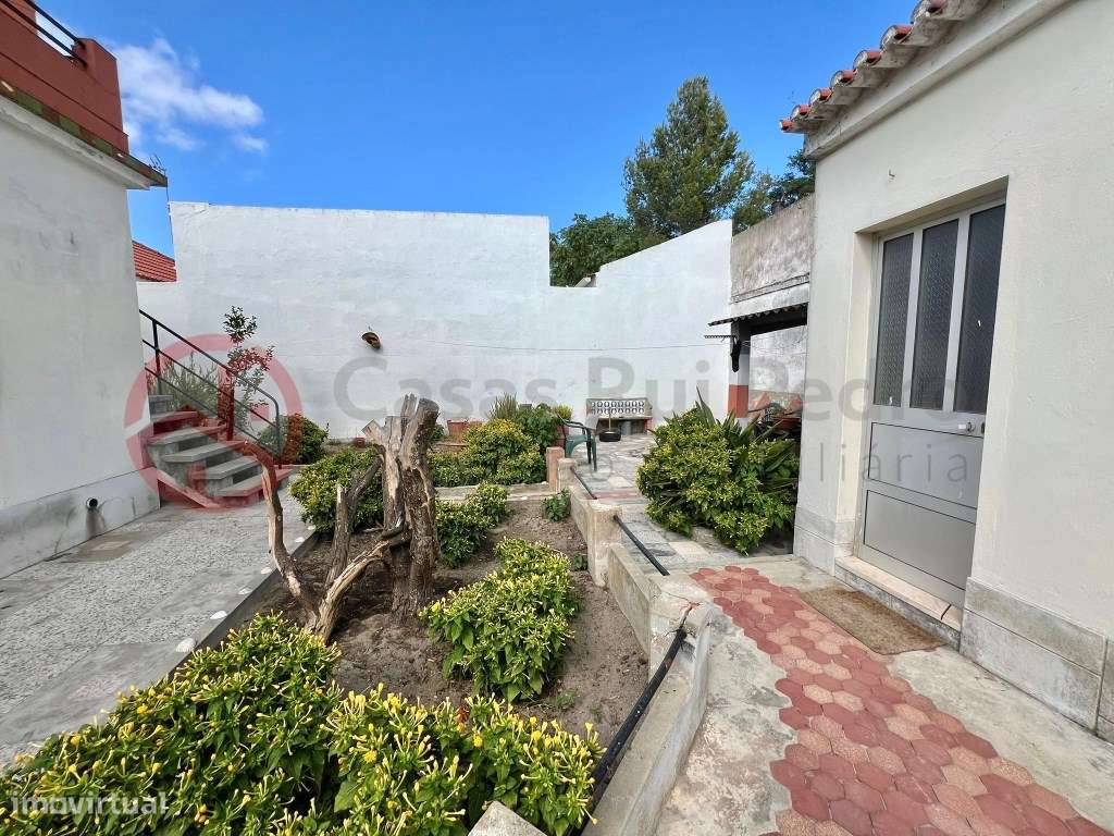 Moradia com Sótão Aproveitado, Jardim e Terraço no Montijo, Afonsoeiro - Grande imagem: 5/22