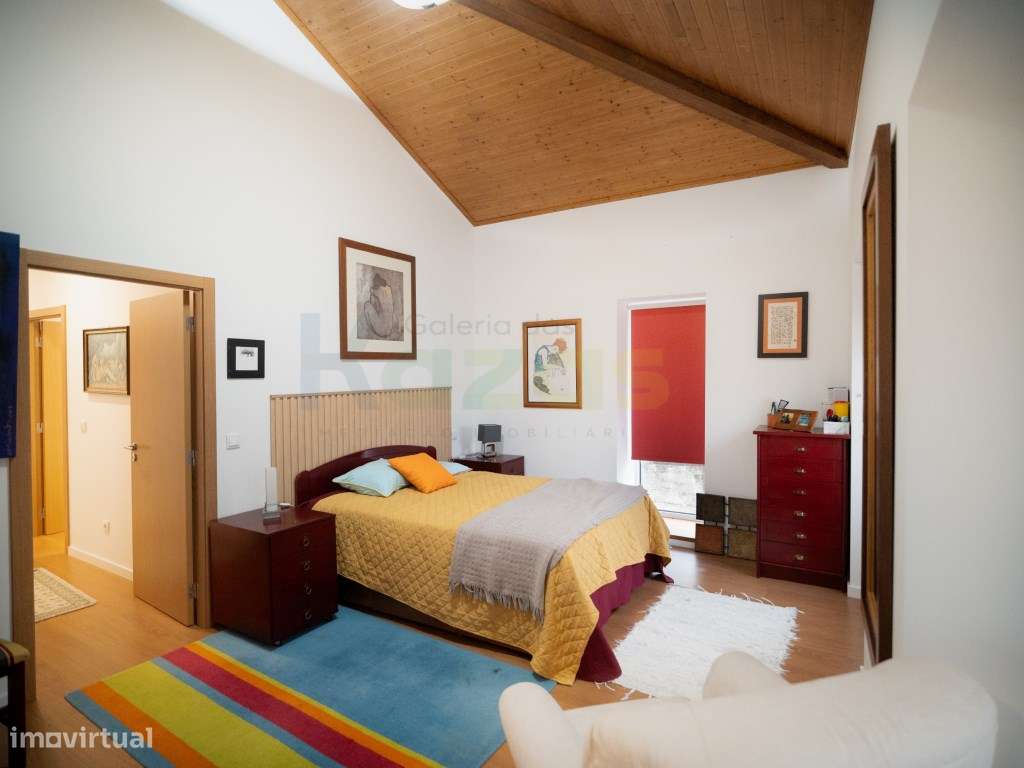 Moradia V4 moderna - Remodelada - Cortes - Leiria - Grande imagem: 5/31