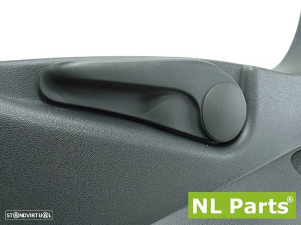 Tampa lateral do banco Renault Scenic / Grand Scenic - 2