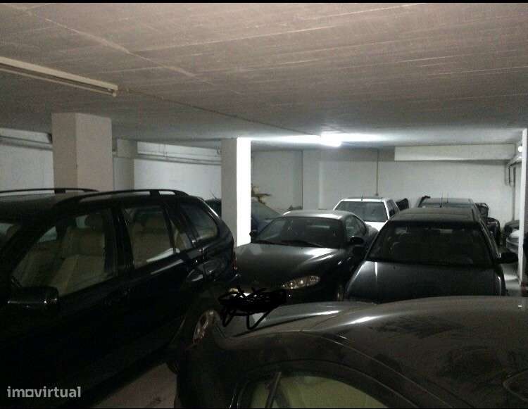 Armazém para arrendar em Mem Martins - Sintra - Grande imagem: 3/4