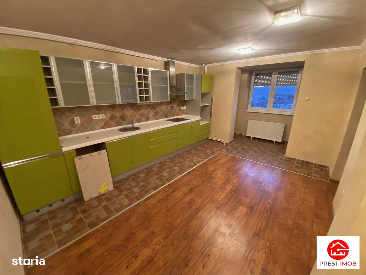 Apartament pe doua nivele in zona centrala, Piata Teatrului - Imagine principală: 1/7