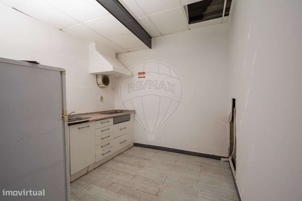 Armazém  para arrendamento - Grande imagem: 4/26