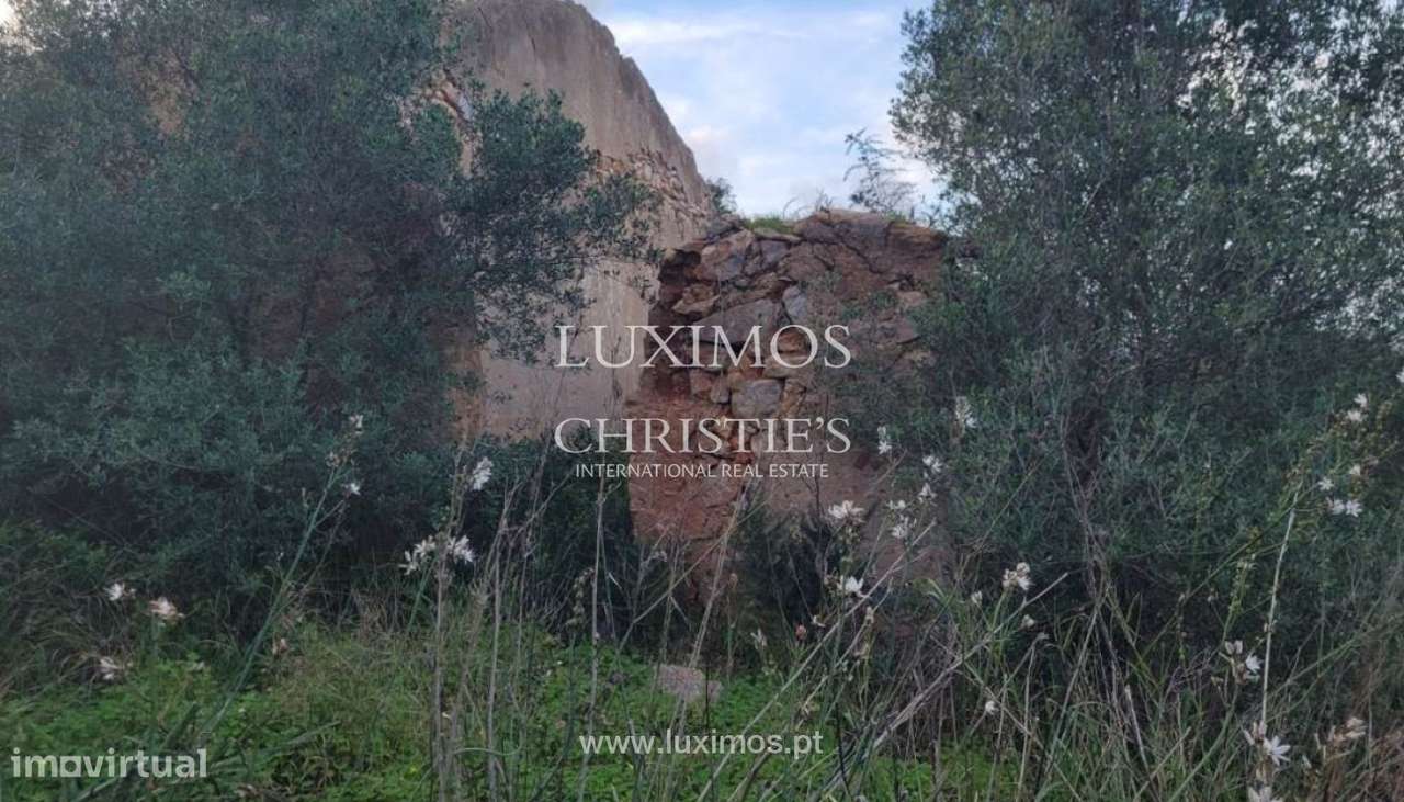 Generoso terreno, para venda, em Odiáxere, Algarve - Grande imagem: 4/12