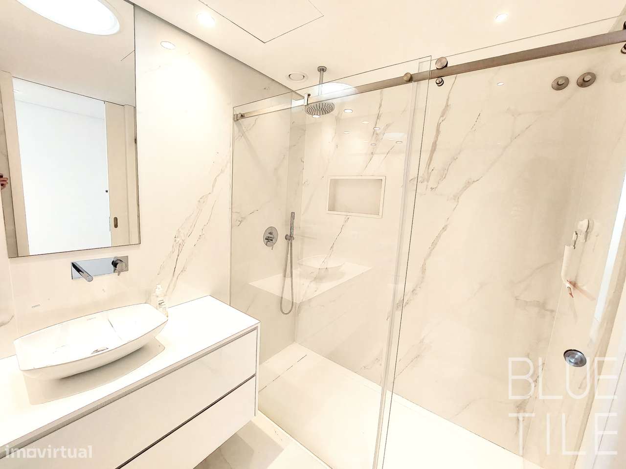 Apartamento T3 – último piso, garagem fechada, primeira linha de praia-31