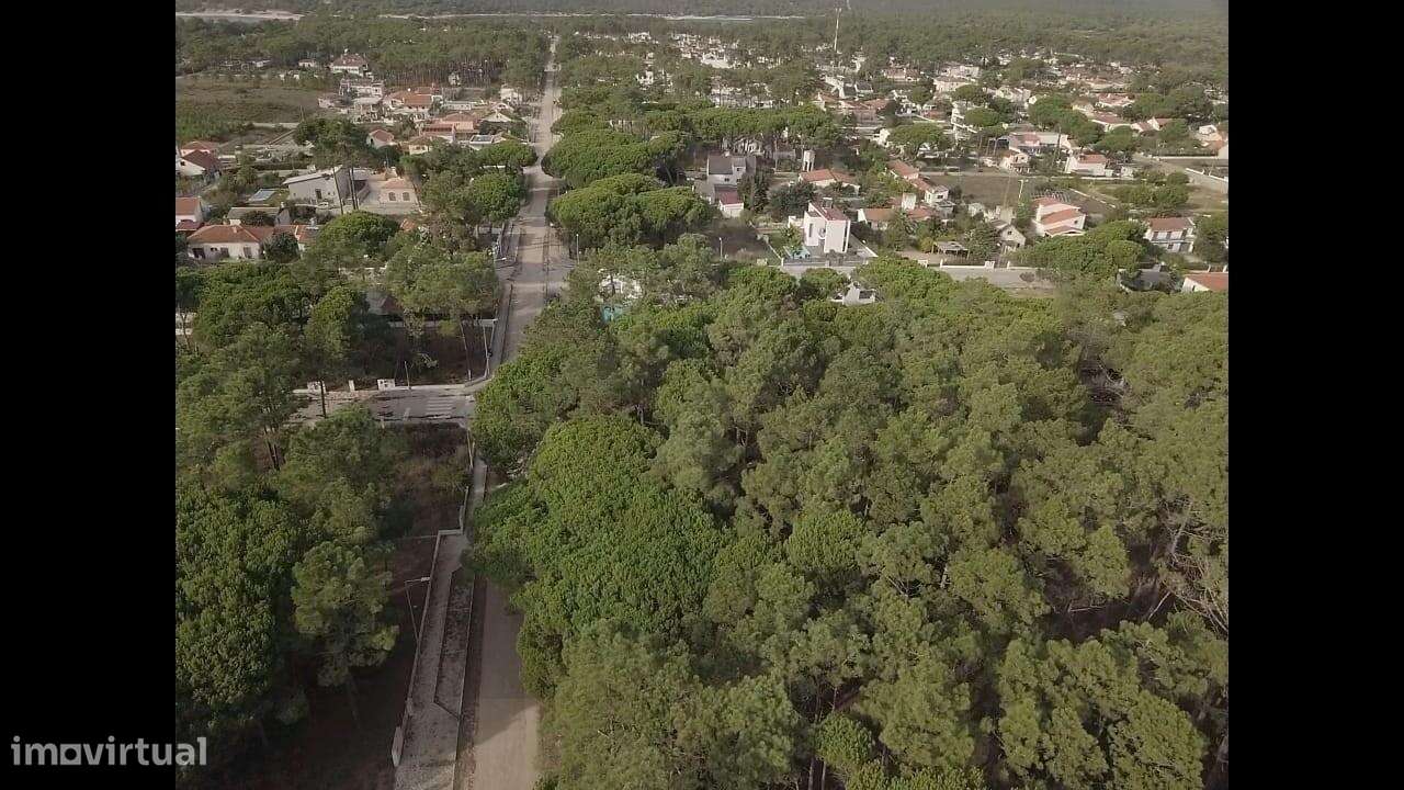 Terreno Lagoa - Grande imagem: 2/2